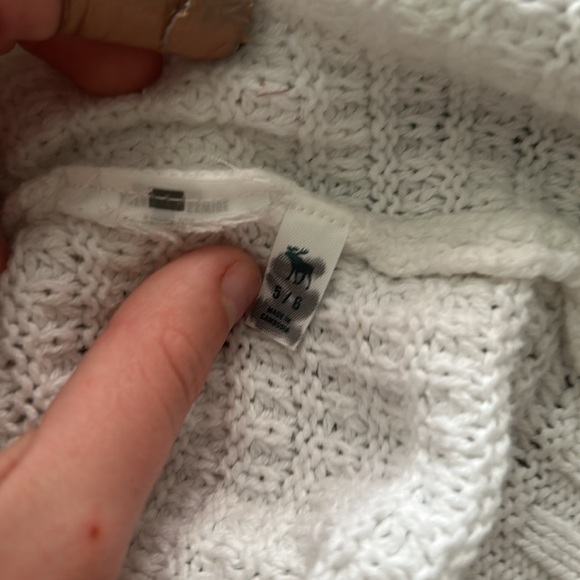 |🫎| Abercrombie Kids knit white cardigan - Picture 2 of 2
